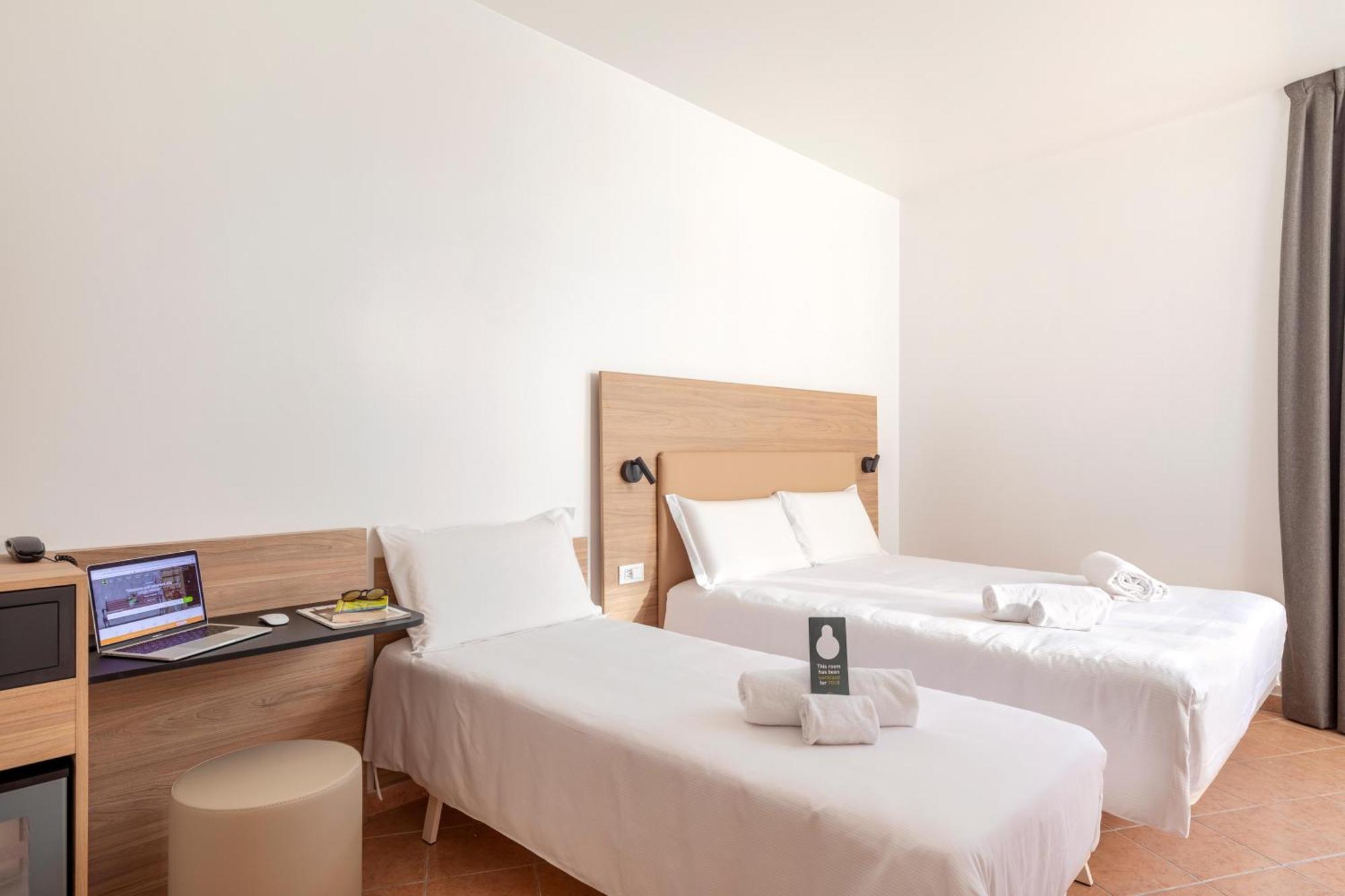 B&B Hotel Pomezia Roma מראה חיצוני תמונה